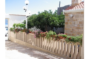 Croazia Privát Slatine, Esterno